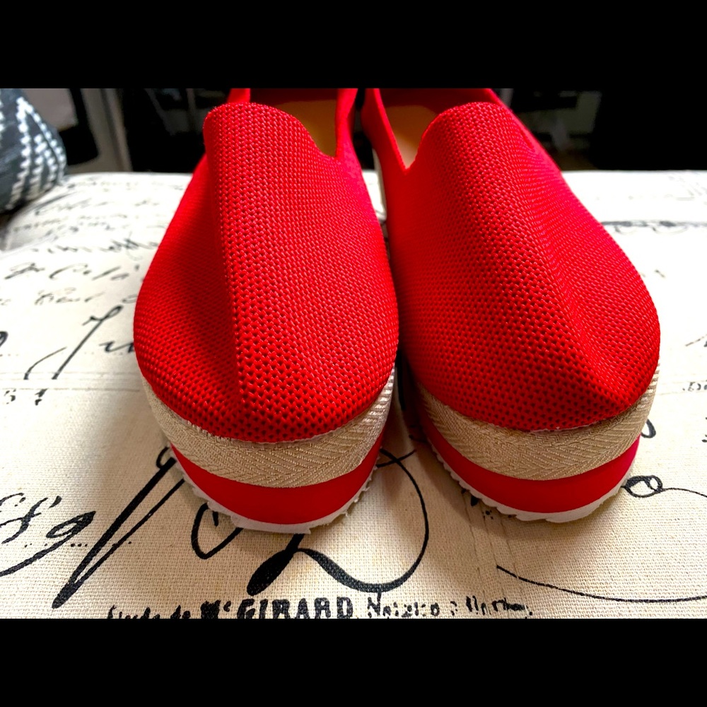Light 2” Platform Shoes - Picture 2 of 5